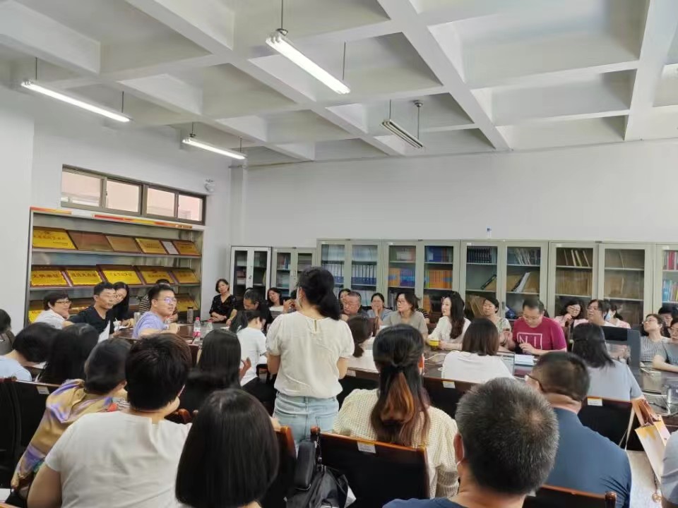 學院召開橫向科研項目研發(fā)及雙百雙進活動推進會