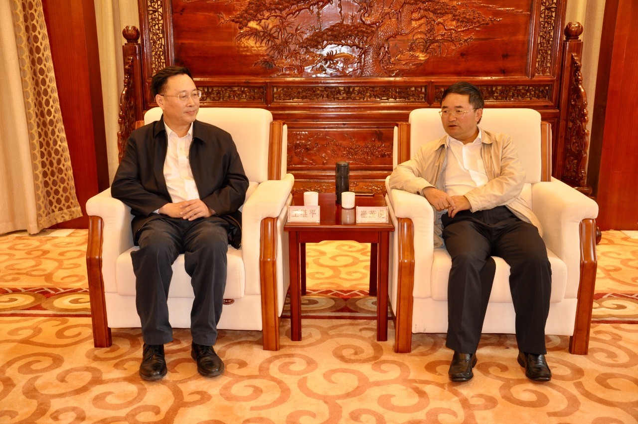 崔耕虎院長會見全國職業(yè)高等院校校長聯(lián)席會議專家組一行，深化交流與合作，共謀教育發(fā)展