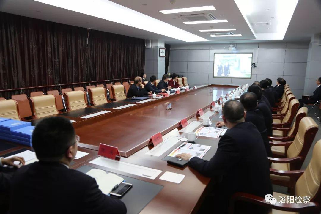 全國文明城市創(chuàng)建工作領(lǐng)導(dǎo)小組會議在我院召開