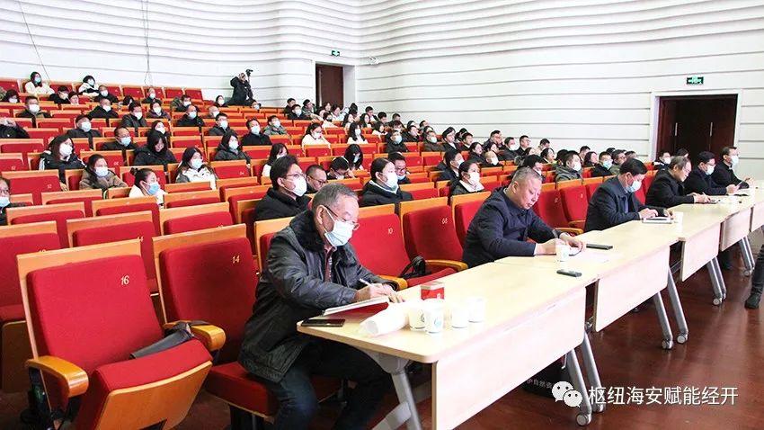學院黨委書記張勇華宣講黨的二十大精神，引領(lǐng)未來，奮進新征程