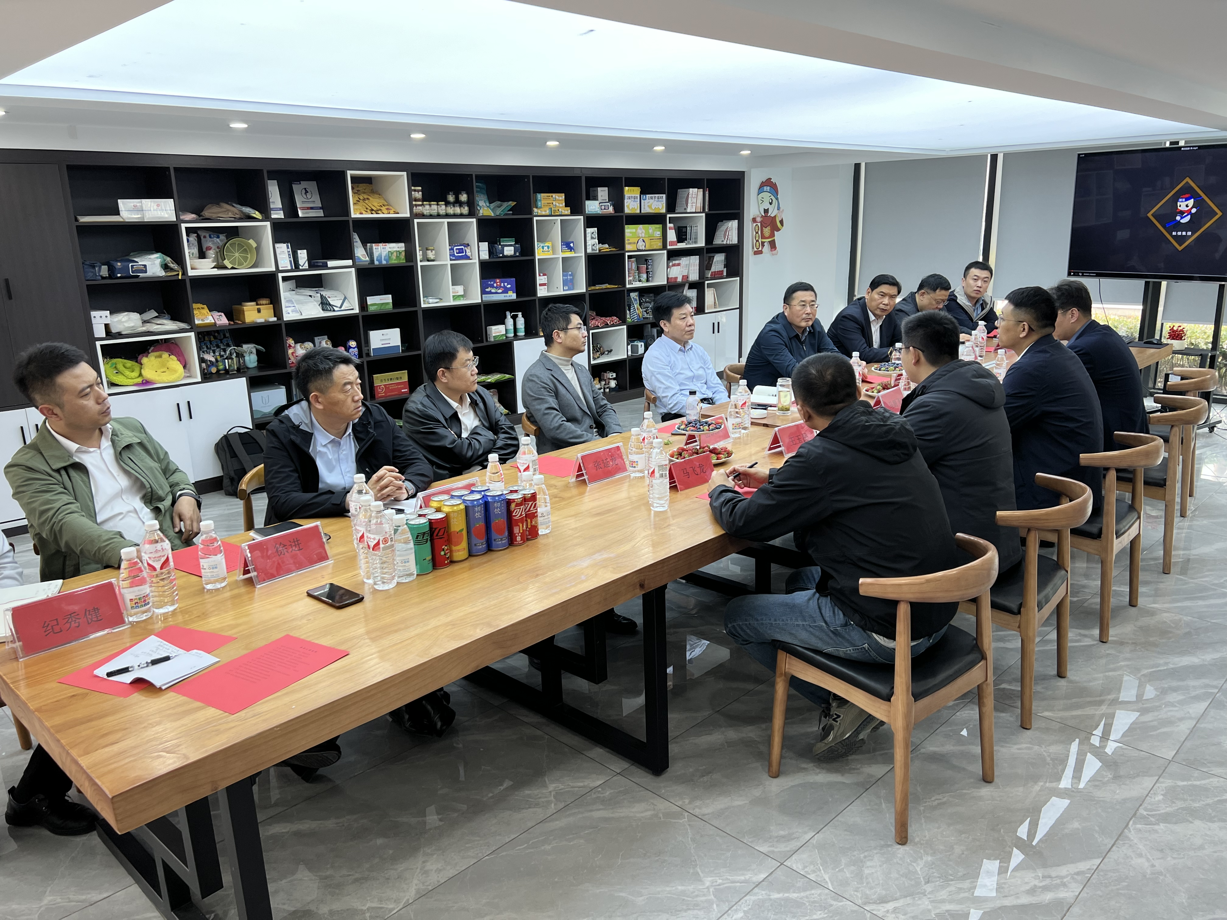 學(xué)院與海針山東電子商務(wù)有限公司開(kāi)展合作交流洽談