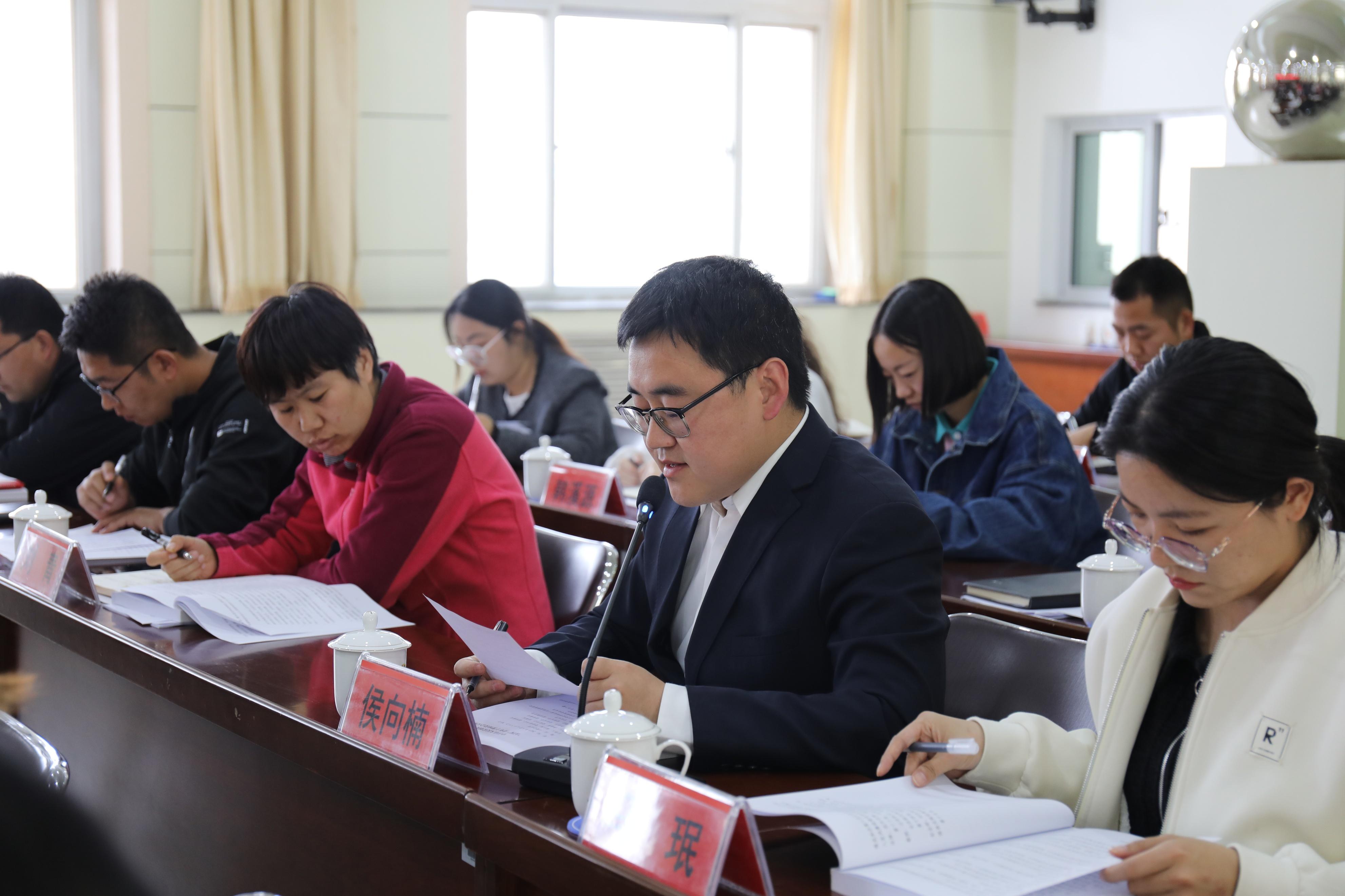 五四青年座談會，傳承精神，共筑青春夢想，學院凝聚青年力量