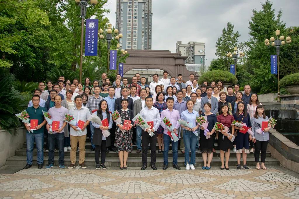 黨務工作實踐基地掛牌儀式盛大舉行