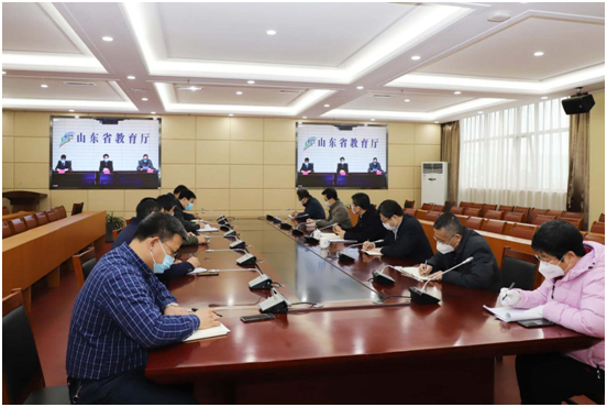 學(xué)院觀看疫情防控視頻直播會(huì)議，深化認(rèn)識(shí)，強(qiáng)化行動(dòng)措施