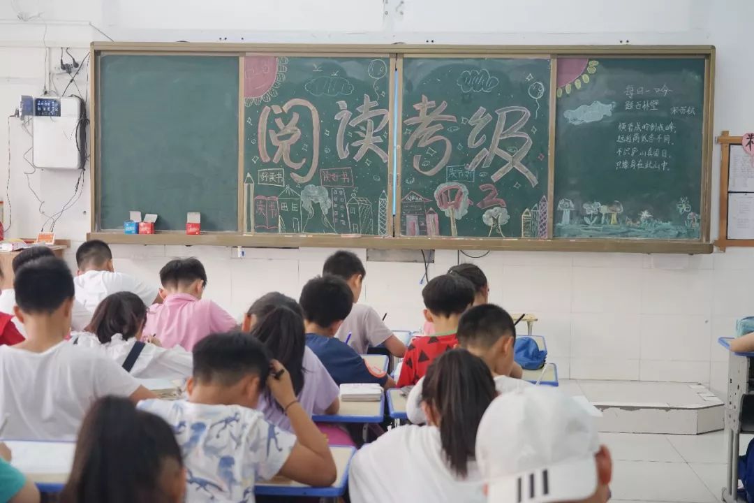 孟津?qū)W校小學(xué)部語文學(xué)科實踐探索，冬日書香潤澤心靈